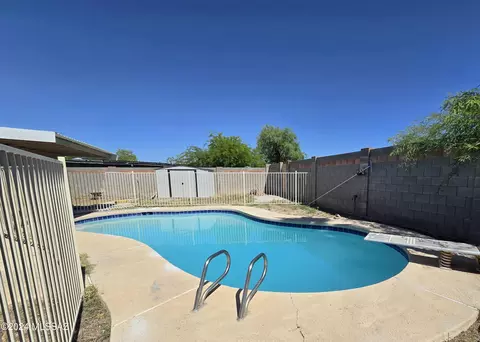 1332 E Illinois St, Tucson, AZ 85714