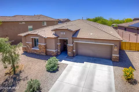12319 N Wind Runner Pkwy, Marana, AZ 85658