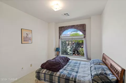 Bedroom - 7812 E Sam Hill Pl, Tucson, AZ 85750 photo 5 of 6