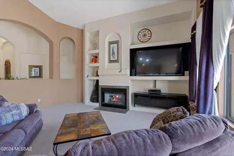 Living - 7812 E Sam Hill Pl, Tucson, AZ 85750 photo 2 of 3