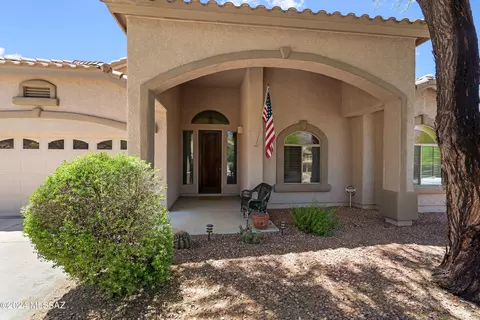 Exterior - 7812 E Sam Hill Pl, Tucson, AZ 85750 photo 5 of 10