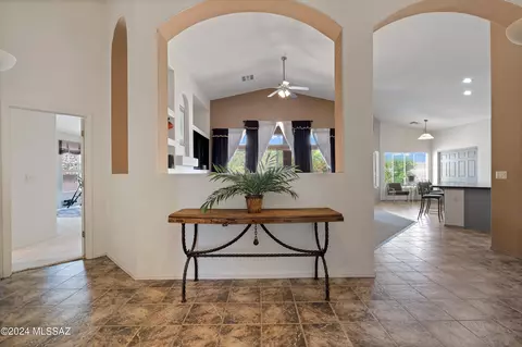 Entry Way - 7812 E Sam Hill Pl, Tucson, AZ 85750 photo 2 of 3
