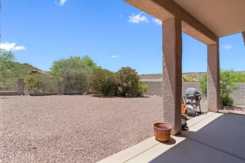 Exterior - 7812 E Sam Hill Pl, Tucson, AZ 85750 photo 6 of 10