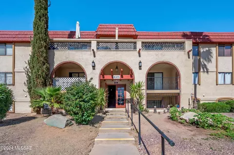 6325 N Barcelona Ln #708, Tucson, AZ 85704