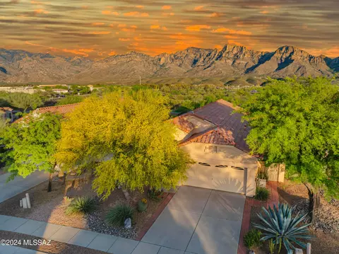 12164 N Legacy Pl, Oro Valley, AZ 85755