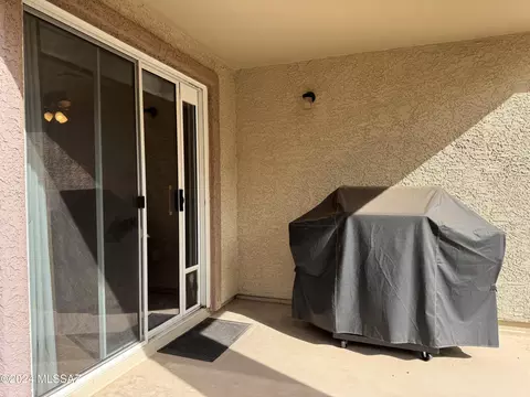 Exterior - 10434 E Marquette St, Tucson, AZ 85747 photo 3 of 5