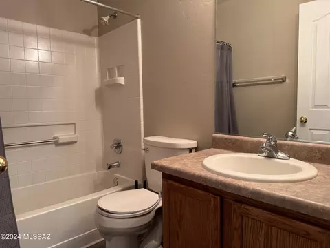 Bath - 10434 E Marquette St, Tucson, AZ 85747 photo 1 of 2