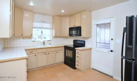 2733 E Devon St, Tucson, AZ 85716 photo 12