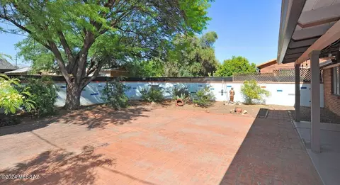 2733 E Devon St, Tucson, AZ 85716 photo 7