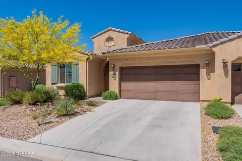 1525 E Basalt Dr, Green Valley, AZ 85614