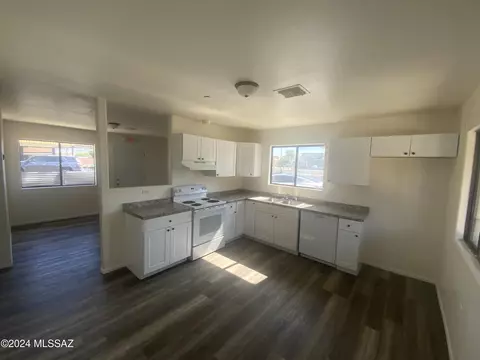 1460 W Saint Marys Rd, Tucson, AZ 85745