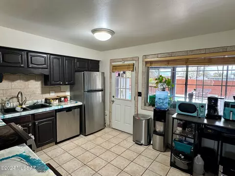 9510 E Stella Rd, Tucson, AZ 85730 photo 8