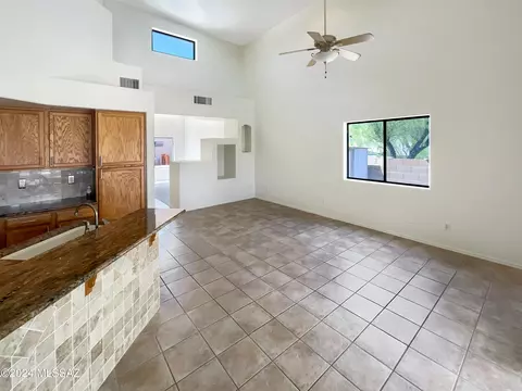 Living - 9477 E Lilly Bay Loop, Tucson, AZ 85710 photo 4 of 4