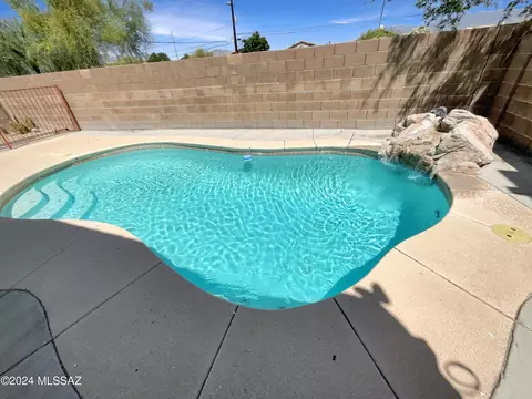 Exterior - 9477 E Lilly Bay Loop, Tucson, AZ 85710 photo 6 of 6
