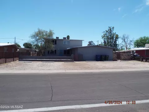 3920 E Kleindale Rd, Tucson, AZ 85712