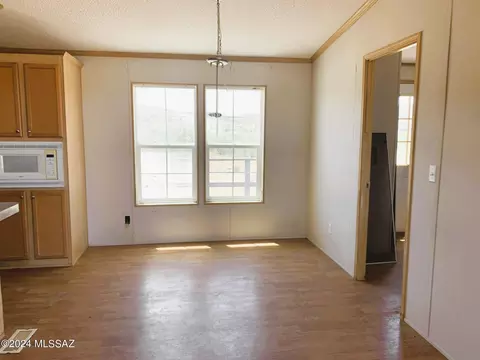10470 S Robison Rd, Willcox, AZ 85643 photo 3