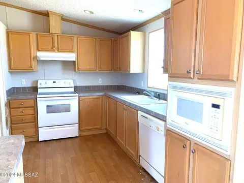 10470 S Robison Rd, Willcox, AZ 85643 photo 2