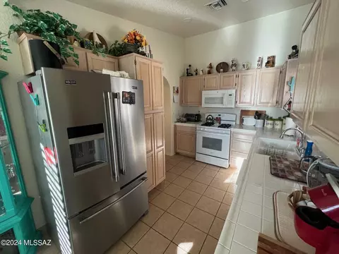 Kitchen - 202 N Cholla Dr, Pearce, AZ 85625 photo 4 of 4