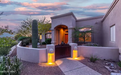 10815 E Placita Merengue, Tucson, AZ 85730