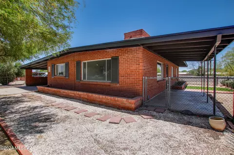 2821 W Tolosa Pl, Tucson, AZ 85746