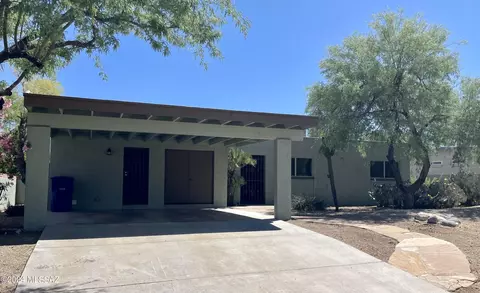 721 S Front Royal Dr, Tucson, AZ 85710