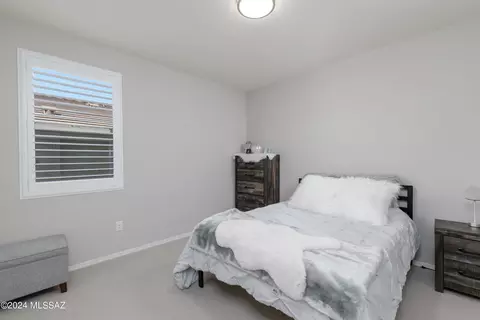 Bedroom - 13935 E Silver Pine Trl, Vail, AZ 85641 photo 2 of 8