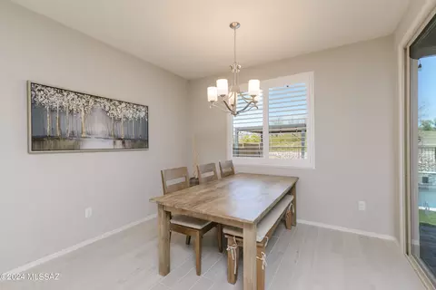 Dining - 13935 E Silver Pine Trl, Vail, AZ 85641 photo 1 of 1