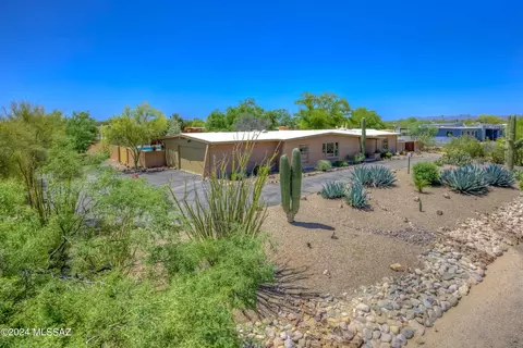 6701 N Pomona Rd, Tucson, AZ 85704