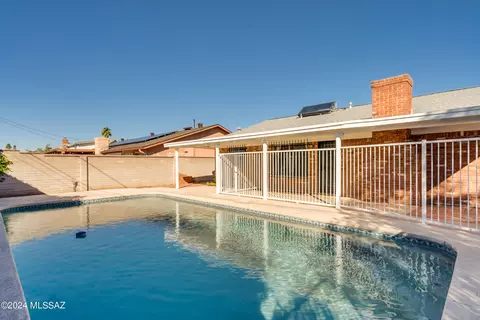 Exterior - 6830 E 4th St, Tucson, AZ 85710 photo 11 of 13