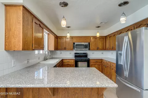Kitchen - 6830 E 4th St, Tucson, AZ 85710 photo 1 of 5