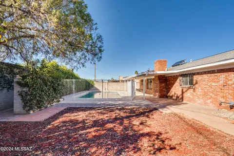 Exterior - 6830 E 4th St, Tucson, AZ 85710 photo 2 of 13