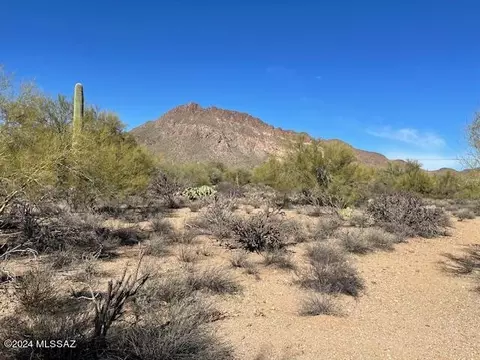 2870 S Kinney Rd, Tucson, AZ 85735