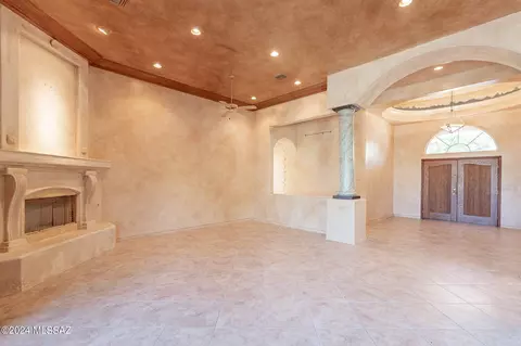 862 E Mt Wrightston Loop, Green Valley, AZ 85614 photo 10