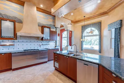 862 E Mt Wrightston Loop, Green Valley, AZ 85614 photo 15