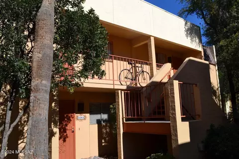 1341 E Fort Lowell Rd #B, Tucson, AZ 85719