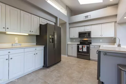4695 E Chaco Pl, Tucson, AZ 85718 photo 8