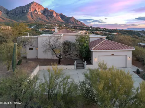 1750 E Buck Ridge Pl, Tucson, AZ 85737