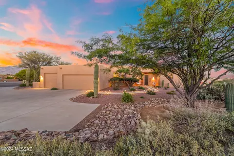981 W Lightning Song Pl, Oro Valley, AZ 85755
