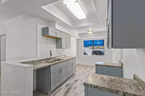 7900 E Colette Cir #5, Tucson, AZ 85710
