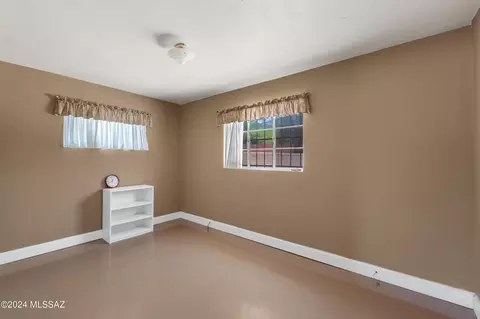 4858 E 13th St, Tucson, AZ 85711 photo 7
