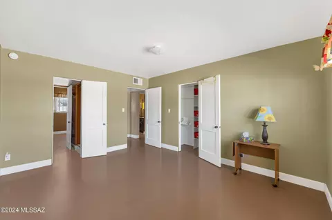 4858 E 13th St, Tucson, AZ 85711 photo 9