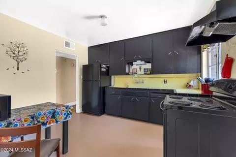 4858 E 13th St, Tucson, AZ 85711 photo 5