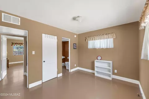 4858 E 13th St, Tucson, AZ 85711 photo 13