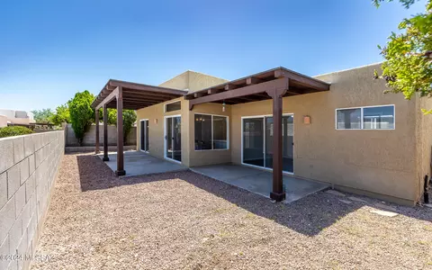 10401 E Thunderbolt Dr, Tucson, AZ 85748 photo 32