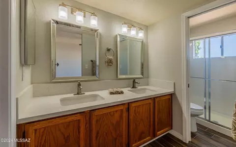 10401 E Thunderbolt Dr, Tucson, AZ 85748 photo 18