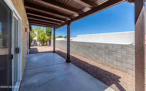 10401 E Thunderbolt Dr, Tucson, AZ 85748 photo 30