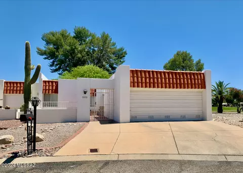6824 E Calle De Oro, Tucson, AZ 85715