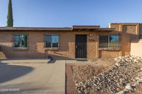 6959 E Golf Links Circle Rd E, Tucson, AZ 85730