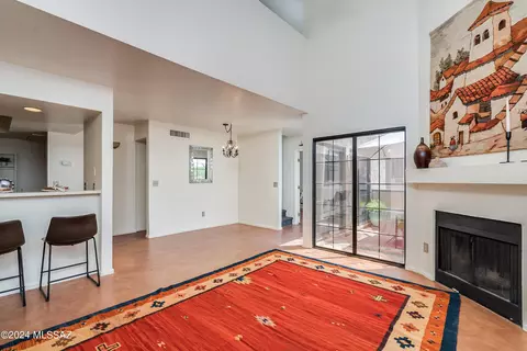 4279 N River Grove Cir #225, Tucson, AZ 85719