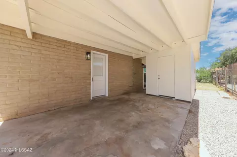 17 E Corona Rd, Tucson, AZ 85756 photo 29